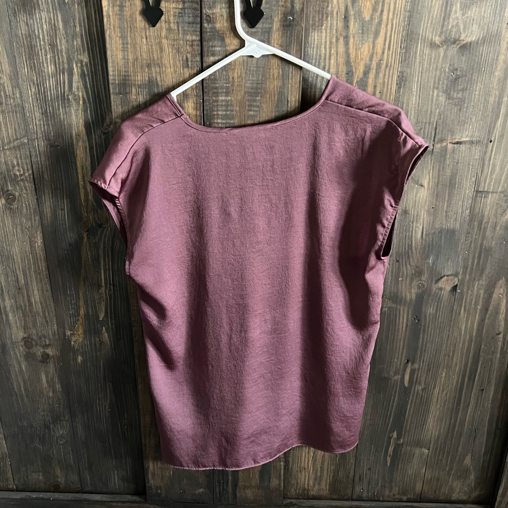 Express Top - Picture 2 of 3
